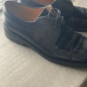 Mens size 12 Mezlans, black dress shoes.